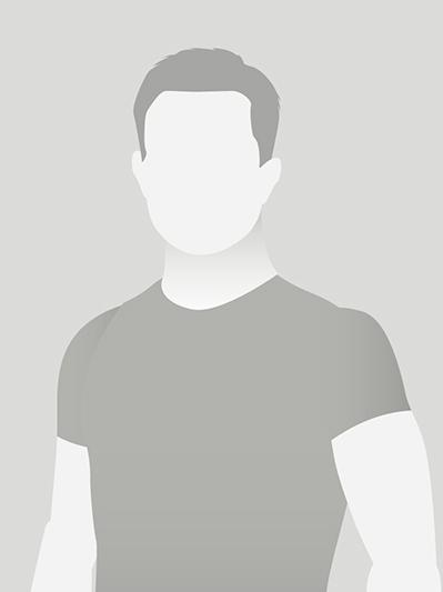 Das Bild zeigt eine schemenhafte Darstellung eines Mannes in einem grauen T-Shirt vor einem neutralen Hintergrund.